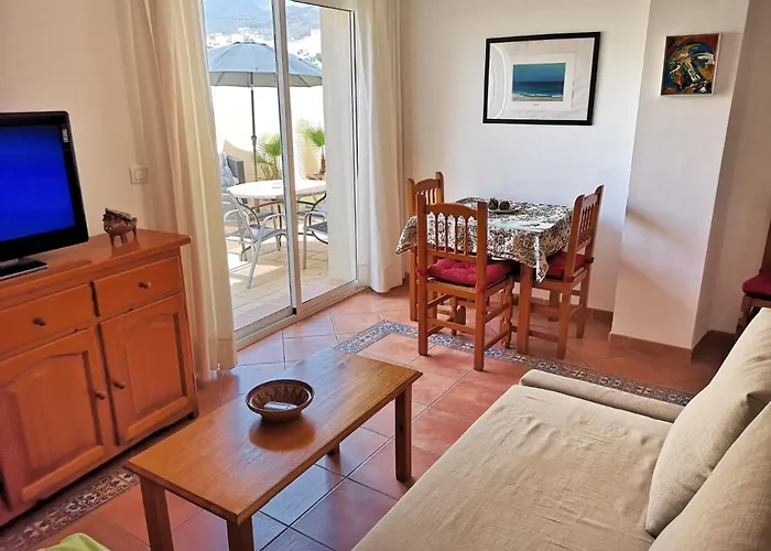 Carabeo Playa Daire Nerja