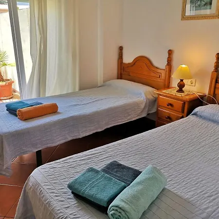 Carabeo Playa Нерха