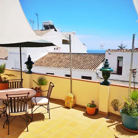 Апартаменти Carabeo Playa