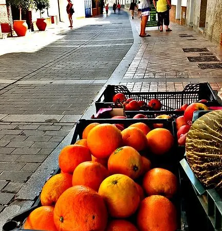 Апартаменти Carabeo Playa Нерха