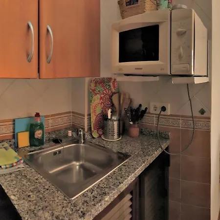 Апартаменти Carabeo Playa Нерха